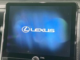 【9.8インチ　ディスプレイオーディオ】大画面のディスプレイはAppleCarPlayやAndroidAutoが利用可能。大きな画面でスマホナビアプリ等が利用いただけます♪