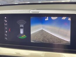 ●バックカメラ：便利な【バックカメラ】で安全確認もできます。駐車が苦手な方にもオススメな便利機能です。