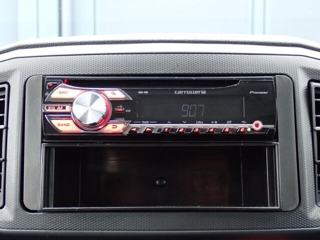 CDオーディオ・ラジオが付いてます。