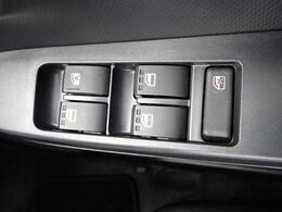 窓の開閉は電動（パワーウィンド）になりますので、便利ですよね。