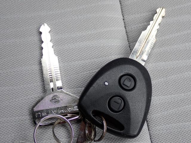 ボタン一つでらくらく開錠、施錠♪リモコンキー付きです