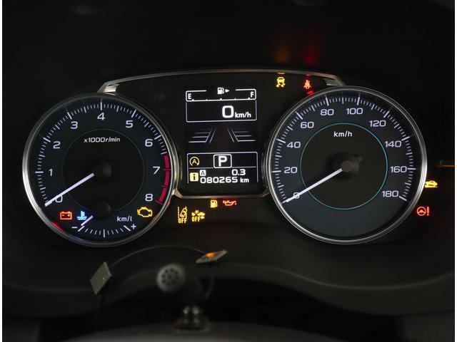 視認性に優れたメーターで、夜間走行も安心して運転できます！マルチインフォメ―ションディスプレイには車両情報を表示！メーター内の光度調整機能も付いております！