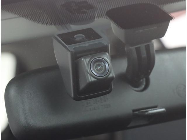 ドライブレコーダー装備！走行中は常時録画を行っているので、万が一の際の映像記録や旅の思い出としても映像を記録してくれます！