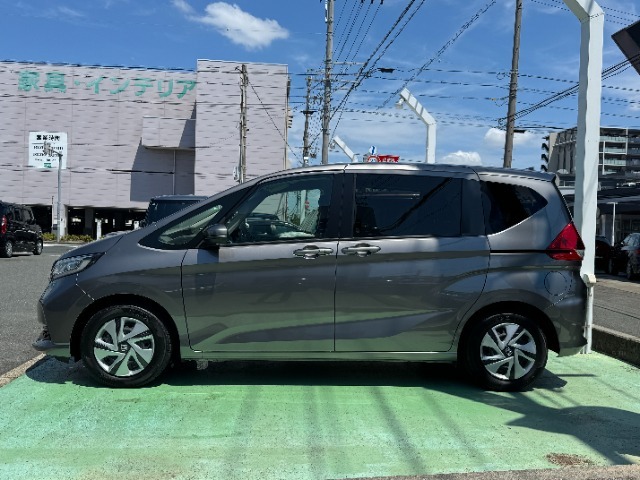 まずはお気軽にお電話下さい「053-464-4354」。掲載車両以外のお車もお気軽にご相談下さい。