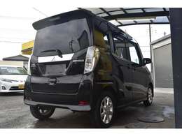 納車前には『陸運支局認証の提携工場』にて『豊富な国家資格を持つメカニック』により整備をせていただきます。