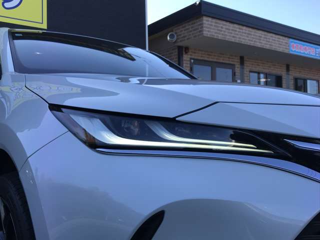 展示車両は、展示前に外装はもちろんの事、内装も隅々まで清掃を行い清潔で快適にご覧いただけるように展示しております☆ご成約時には、外装、内装をチェックして洗車、清掃を行いお客様へ納車いたします。