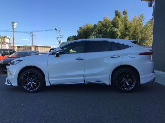 車検、整備、万が一の事故修理も承ります♪技術確かなスタッフが在籍しておりますので、ご購入後のアフターサービスも充実！お客様と末長いお付き合いをさせていただけたら幸いです☆ぜひ、宜しくお願いいたします。