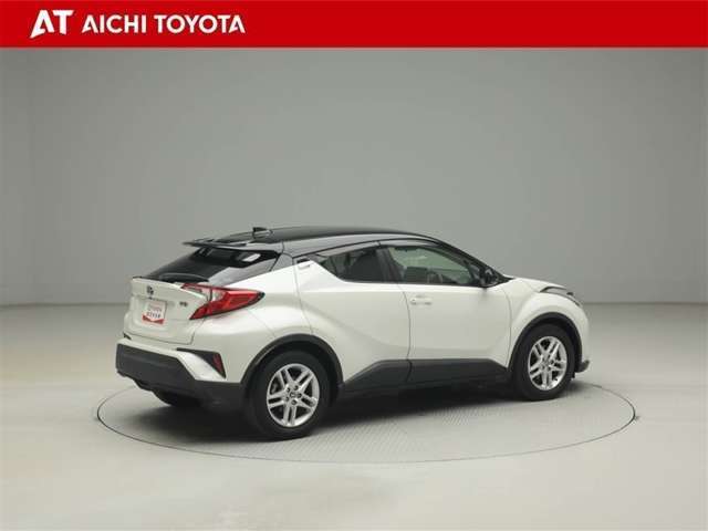 『ロングラン保証』はメーカー、年式を問わず1年間・走行距離無制限の無料保証です。最長3年まで延長可です！詳しくはスタッフまでおたずねください。