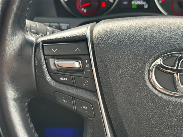 【運転席操作部】快適なドライブを楽しむための機能が装備されています！運転席から触れるので、使いやすいです！除菌プランいれていただくと、さらに清潔で安心していただけます！