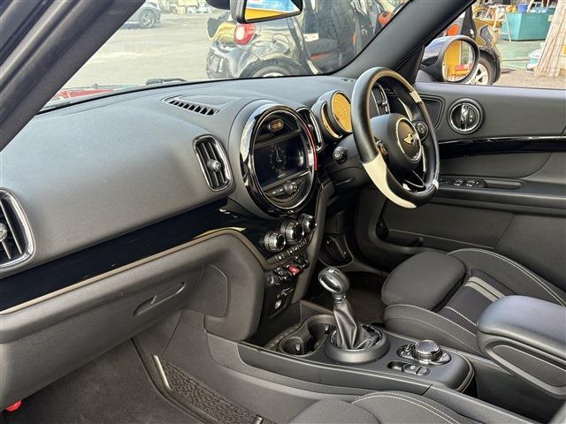 ☆中古車保証も充実！別途料金になりますが、全国各地で修理を受けられる中古車保証をご用意しております。保証加入のできないおクルマもございますので、詳しくはお気軽にスタッフまでお問い合わせください！☆