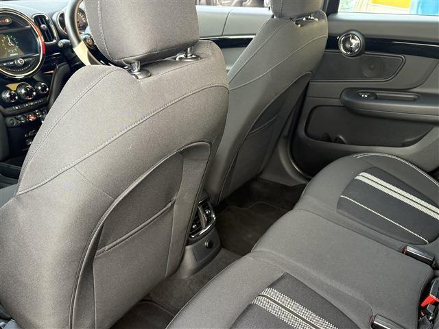 ☆こまめに洗車を行い、いつ見ていただいても綺麗な状態であることを心がけています！少しでも綺麗な状態でお客様にお届けできるよう、1台1台心を込めて仕上げをしております。☆