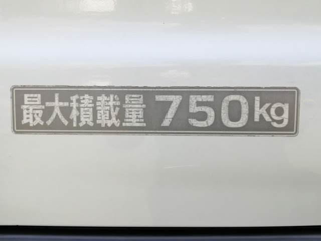 軽自動車から外車まで選び抜かれたお薦め車両を展示中