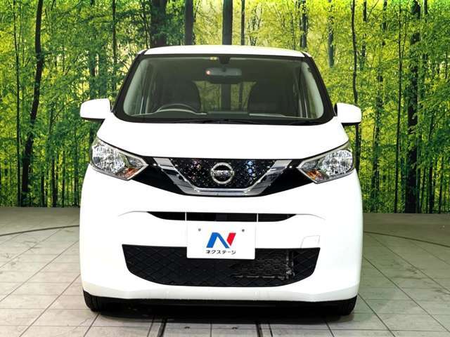 弊社では、全車『修復歴なし』のお車のみ取り扱っております。専任バイヤーによる厳選した仕入れの後、入庫後の車両チェックを行い、ネクステージが認定した高品質な中古車をご提供しております。