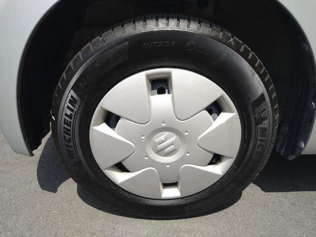 ホイールサイズは145/80R13です