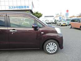 7インチナビ・地デジ・キーレス・プライバシーガラス・衝突軽減ブレーキ・アイドリングストップ・シートリフター