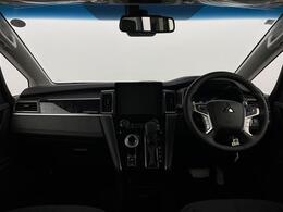 【インパネ全体】全方位で視界が広く、高い目線で運転もしやすいです！