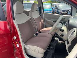 ご来店希望の方は事前に連絡をいただけると助かります。カーセンサーの［来店予約をする］ボタンからお気軽に予約下さい。緑色のトークアプリ公式アカウントや電話等でも予約できますのでお気軽にご連絡ください。