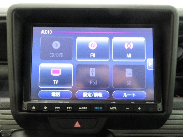 純正ギャザズ8インチメモリーナビ（VXM-225VFEI）　フルセグTVを装着しています。