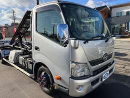 トラック、バス、ユンボ、ブルドーザー、タイヤショベル、ホイルローダー、フォークリフト、トラクター etc…小型～大型まで、年式問わずお任せください。