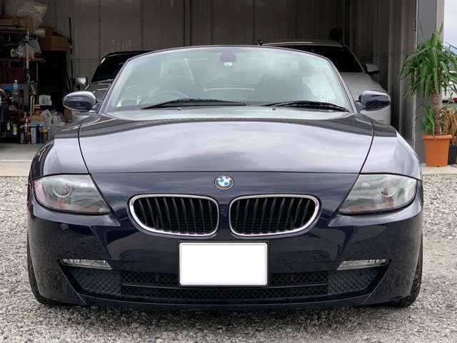 E85 Z4ロードスター2.5i