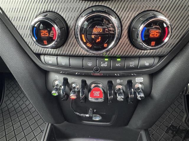 オートローンも各種取り扱っております（ジャックス・オリコ・MMC・アプラスetc）審査はかんたん！お気軽にお問い合わせください！