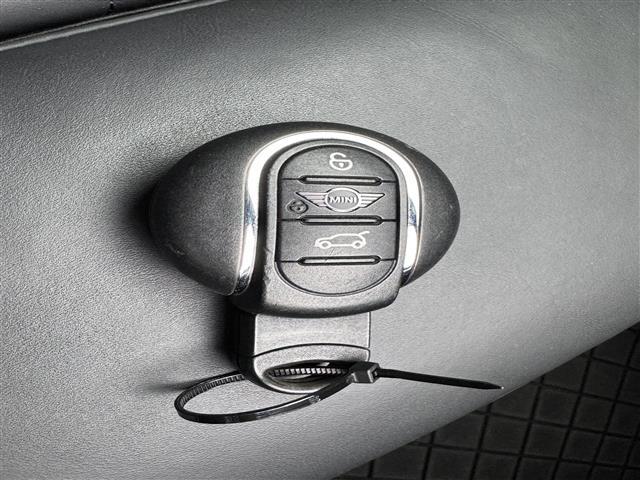 ガラスコーティング、ナビゲーション、ETCなど、その他のパーツの取り付けお見積もりのご相談も承っております！！クルマのこと何でもお任せください！