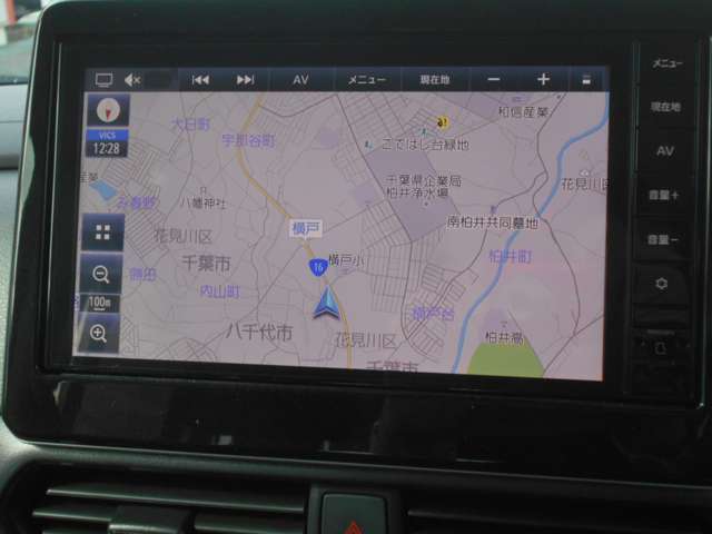 ★大画面メモリーナビはタッチパネル式で簡単操作。TVもフルセグですので映像もとっても綺麗です。