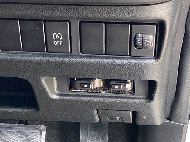 ETC付いてます。ETCが使用可能な道路通行料はキャッシュレスでスマートに走行できます。再セットアップして納車致します。