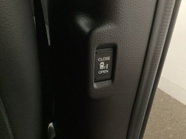 パワースライドドアスイッチ