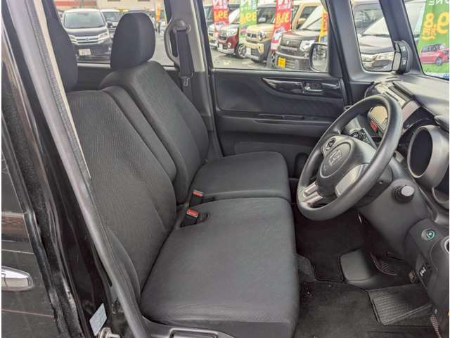 【車内抗菌・抗ウィルス＋消臭】車内抗菌オプションございます！車内抗菌・抗ウィルス＋消臭を行うことで快適なドライブ。ご使用直後はアルコールによる殺菌効果があり、消臭・抗菌します！