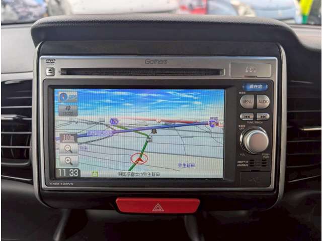 カーナビ付き！お出かけの際にご利用になられます！