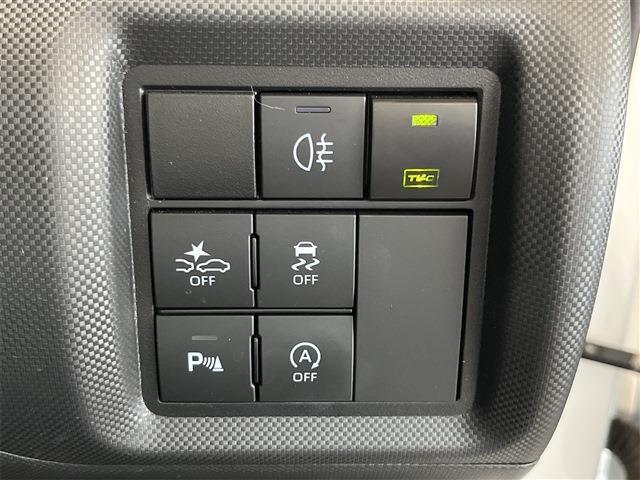 メルセデスAMG、ロールスロイス、ベントレー、ジャガー、ランドローバー、MINI、アストンマーティン、マクラーレン、フィアット、フェラーリ、アルファロメオ、マセラティ、ランボルギーニ、アバルト、ルノー　　 →