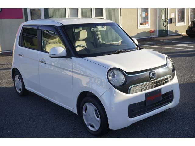 プラウドでは20代、30代のスタッフが元気よく対応させていただきます！「どんな車両があるのか見に来た」「ちょっと現車を見てみたい」などお気軽にご来店、ご相談ください♪