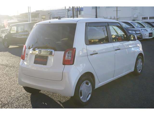 車両入庫チェックではエンジン・機関系をはじめ、電装装備、内装など100項目以上のチェックをしています。試乗も行なっていますのでご安心下さい。