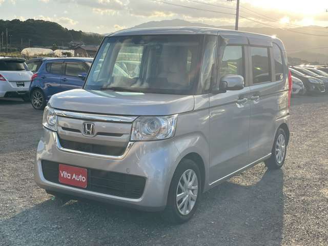 当店はご予約優先となります。特に週末お客様のご来店が多く店内が非常に混み合っており突然のご来店になりますと充分なご対応が出来ない場合がございます。事前にお電話または公式LINEにてご予約下さい！