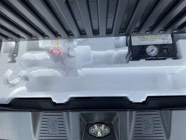 ☆★☆★道東最大級の届出済未使用車専門店シーモールです！！オールメーカーの取り扱いで、約200台の在庫車の中から気に入る1台を当店スタッフと一緒に選びませんか？？☆★☆★