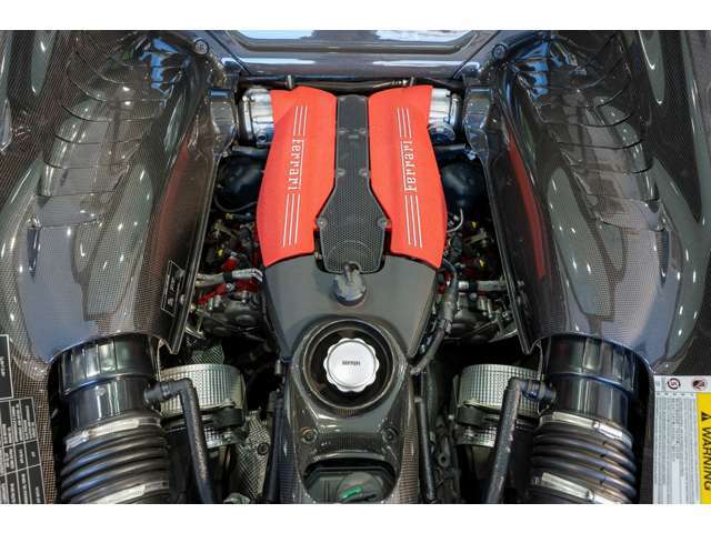 V型8気筒　ターボチャージャー付直噴ガソリンエンジン！フェラーリの走りをお楽しみください！！