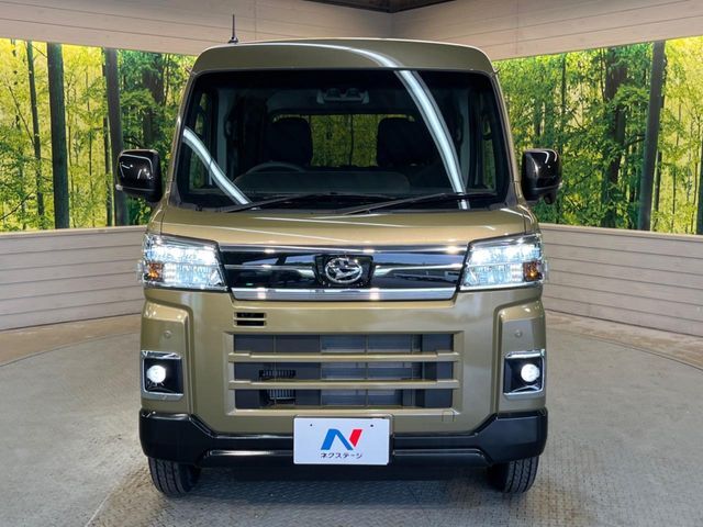 弊社では、全車『修復歴なし』のお車のみ取り扱っております。専任バイヤーによる厳選した仕入れの後、入庫後の車両チェックを行い、ネクステージが認定した高品質な中古車をご提供しております。