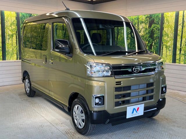 大好評のボディコーティング「弾スプラッシュコート」もご納車までに施工可能。通常のガラスコートと異なる、耐久年数6年の無機質ガラスコーティングが、ボディをキレイな状態に保ってくれます。
