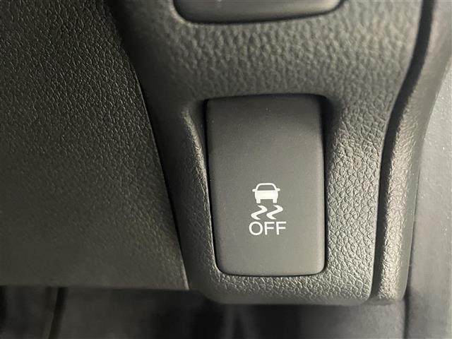 【運転席操作部】快適なドライブを楽しむための機能が装備されています！運転席から触れるので、使いやすいです！除菌プランいれていただくと、さらに清潔で安心していただけます！