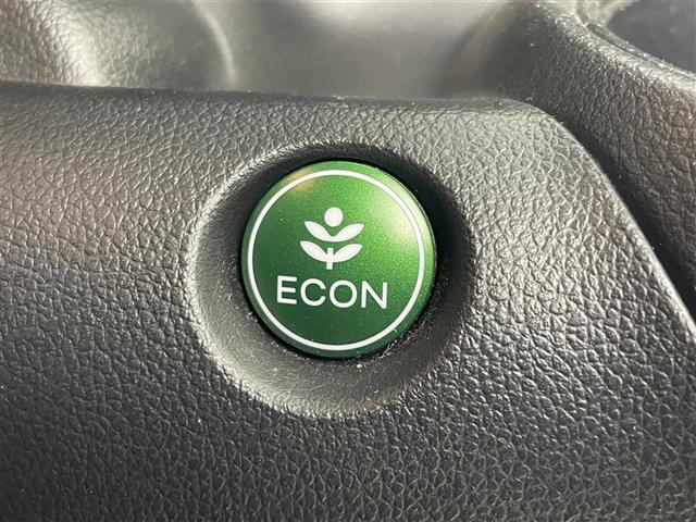 【運転席操作部】快適なドライブを楽しむための機能が装備されています！運転席から触れるので、使いやすいです！除菌プランいれていただくと、さらに清潔で安心していただけます！