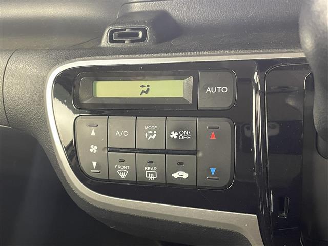 【運転席操作部】快適なドライブを楽しむための機能が装備されています！運転席から触れるので、使いやすいです！除菌プランいれていただくと、さらに清潔で安心していただけます！