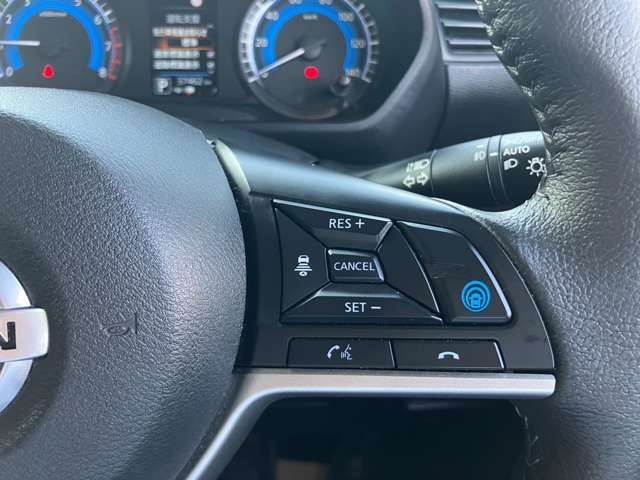 話題のプロパイロットを装備しています。高速での運転疲れも低減！