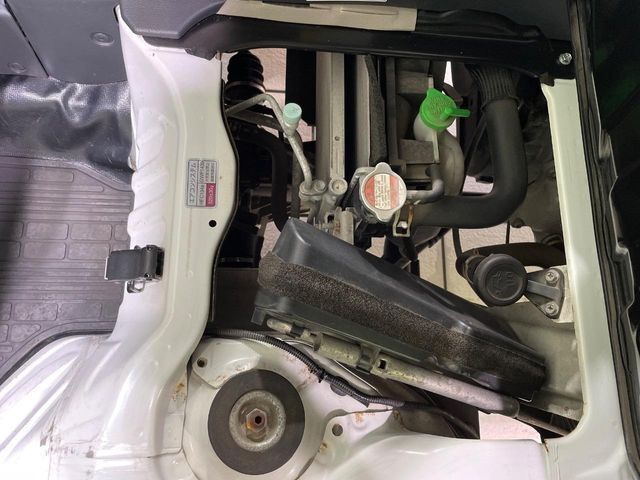 親切・丁寧な専門メカニックスタッフが応対！・車検・点検整備・事故等の修理などアフターサービスも安心。お車のカスタマイズもネクステージのサービススタッフまでご相談ください！