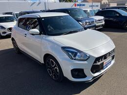 走行安定性が高く、走りが楽しい車です☆