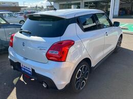 デュアルマフラーがスポーティ☆