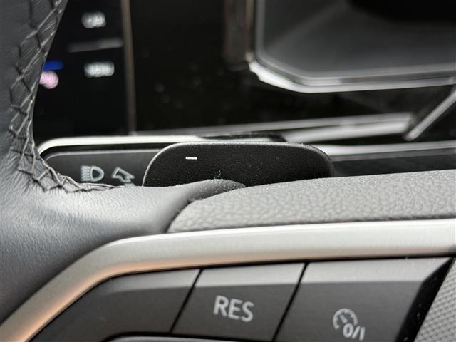 ◆【パドルシフト（AT車）】MT車と同じように好きなギアで走ることができます！スポーティなシフト操作をお楽しみいただけます。