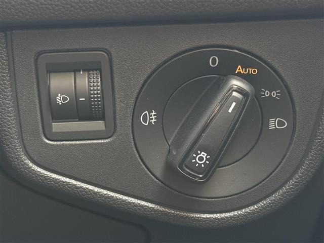 ◆【オートライト（AUTO）】外の明るさをシステムが感知して、自動でヘッドライトが点灯します！ヘッドライトをつけ忘れを防ぐ便利機能です。