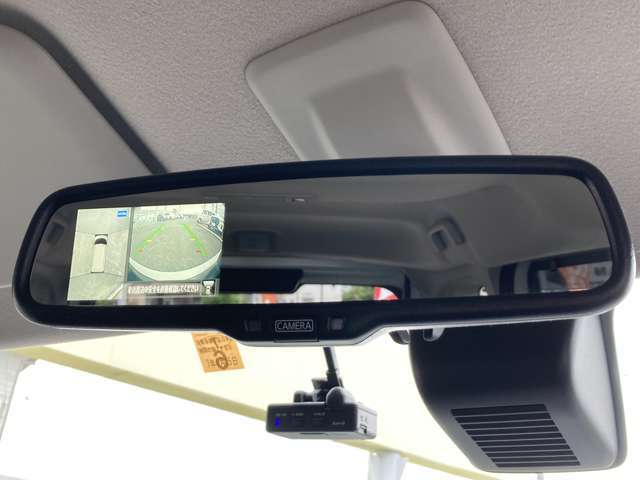 アラウンドビューモニター　　ひと目で全方位が確認できます！狭い場所での切り返しや駐車もスムーズに行えます！