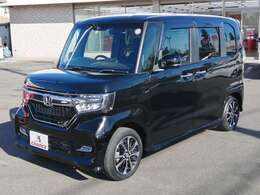 チャンスではお車の販売、整備や修理だけではないんです！車検や鈑金塗装、レンタカーの貸し出し、自動車保険の加入まで全てをサポート致します！！お車の事で困ったことがあれば何でもお気軽にご相談ください。